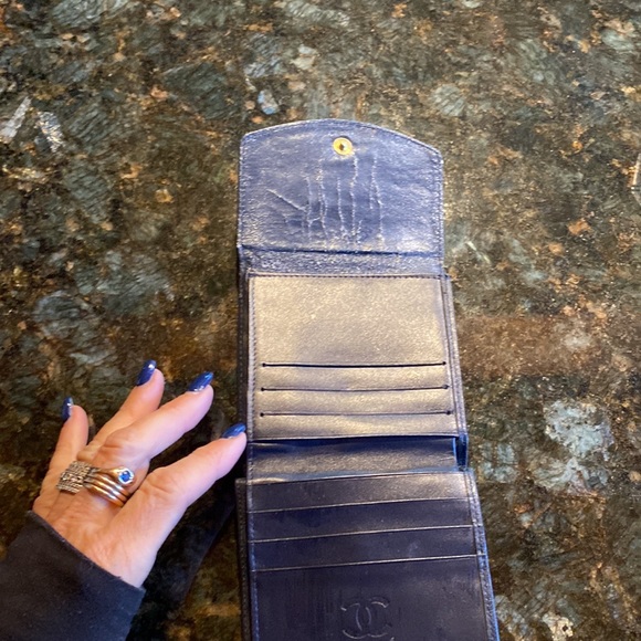 Vintage Chanel wallet🌺 - Picture 3 of 6